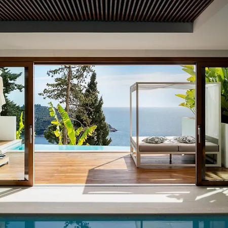 Lodge Luxury *