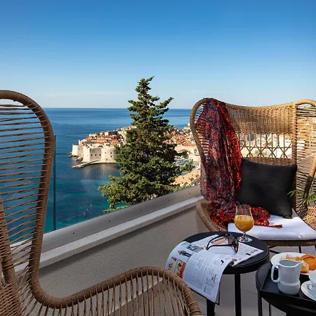 אכסניה Luxury *