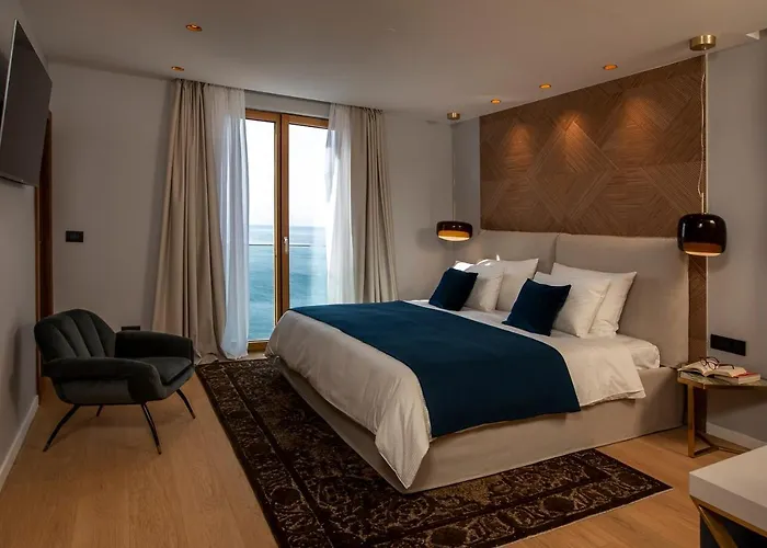 Lodge Luxury *