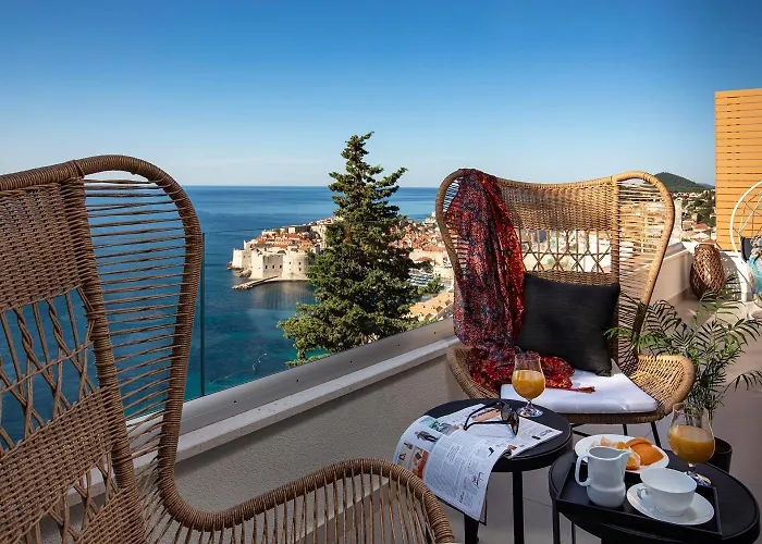 Lodge Luxury *
