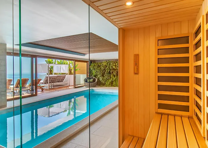 Luxury Lodge