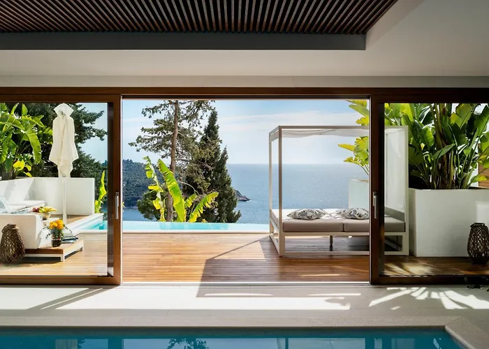 Lodge Luxury *